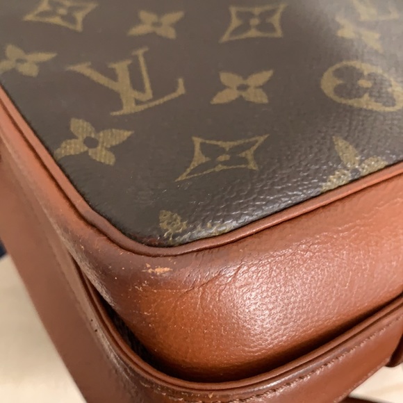 Authentic Louis Vuitton Crossbody Messenger Vintage - Picture 9 of 13